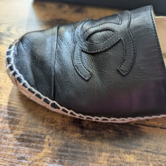 CHANEL black lambskin espadrilles size 40 - Picture 4 of 14